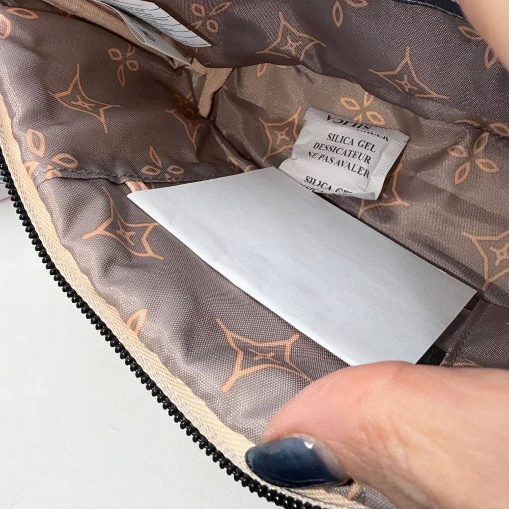 Lug Shiplap Quilted Wristlet Pouch Metallic Rose Gold Water Repellent NWT